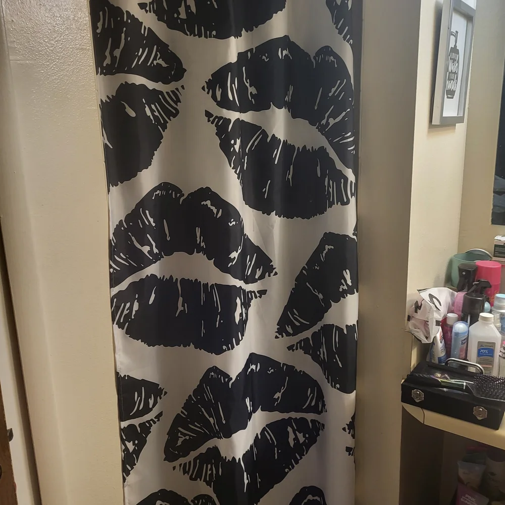 Black and White Lip Print Shower Curtain